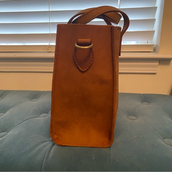 Portland Leather Goods Lola Crossbody Tote with Zipper in Dakota Nubuck Leather - Picture 15 of 16